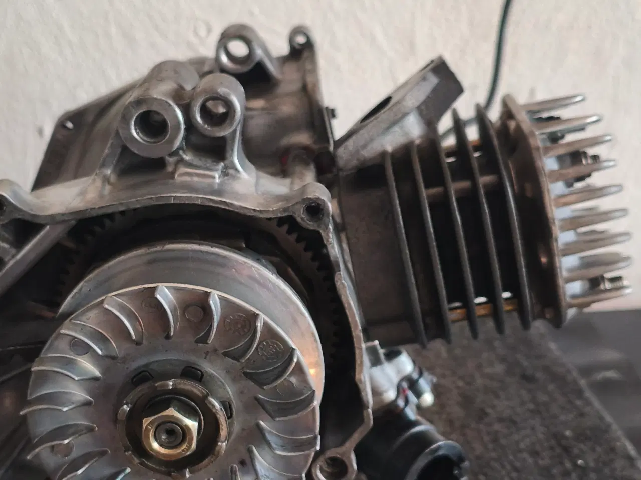 Billede 10 - Original 4MJ kort minarelli 50cc motor med Jasil r