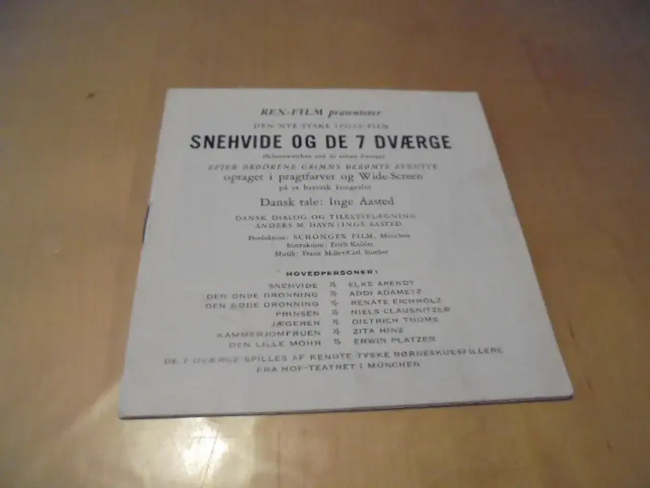 Billede 1 - Filmprogram – Snehvide og de 7 dværge  
