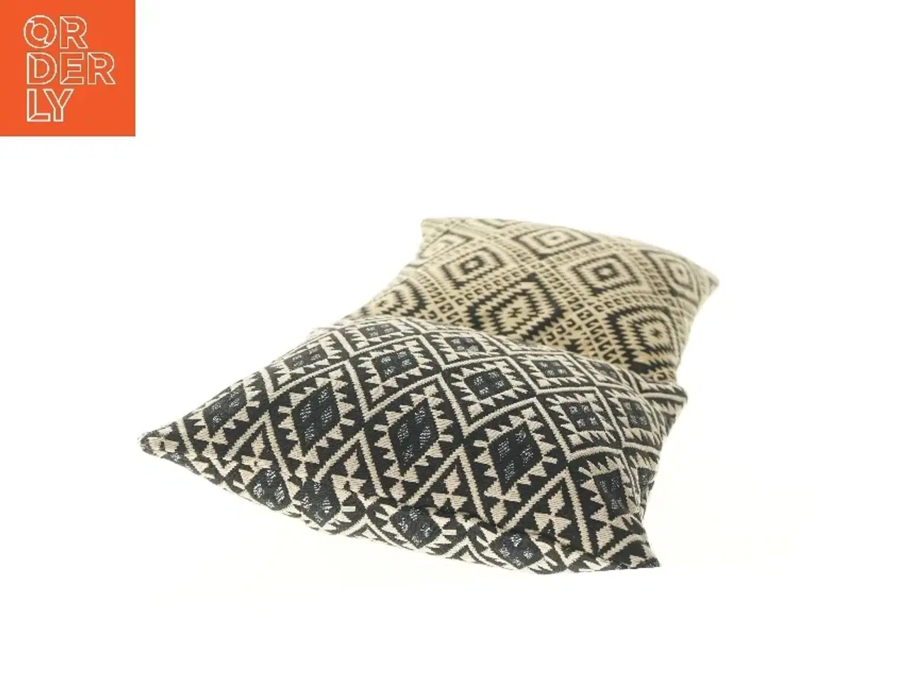 Billede 3 - Puder med geometrisk mønster (str. 2 stk 29,5x29,5 cm)