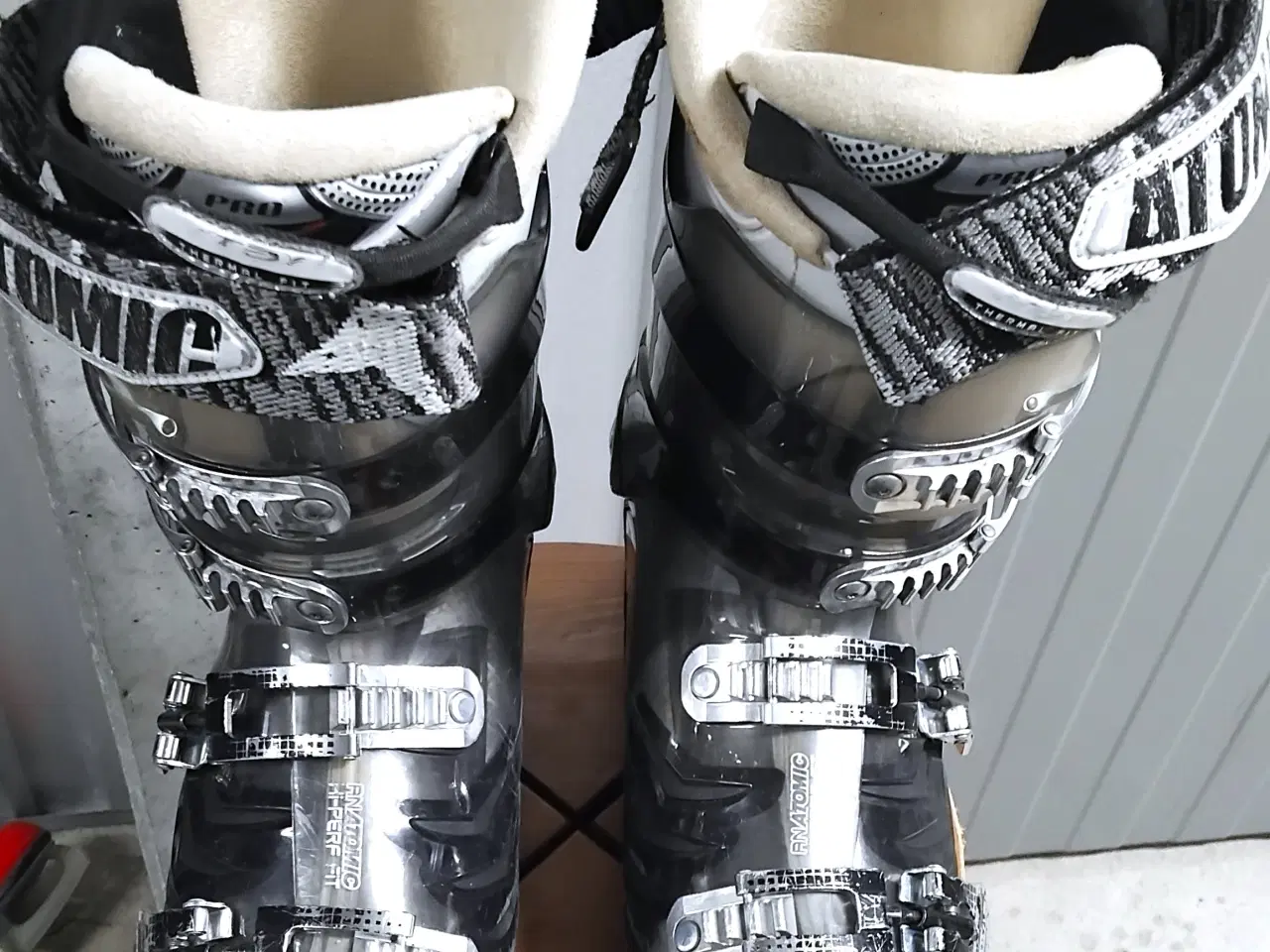 Billede 1 - ATOMIC HAWX PRO HI-PERF FIT 29 / 29.5 SKISTØVLER