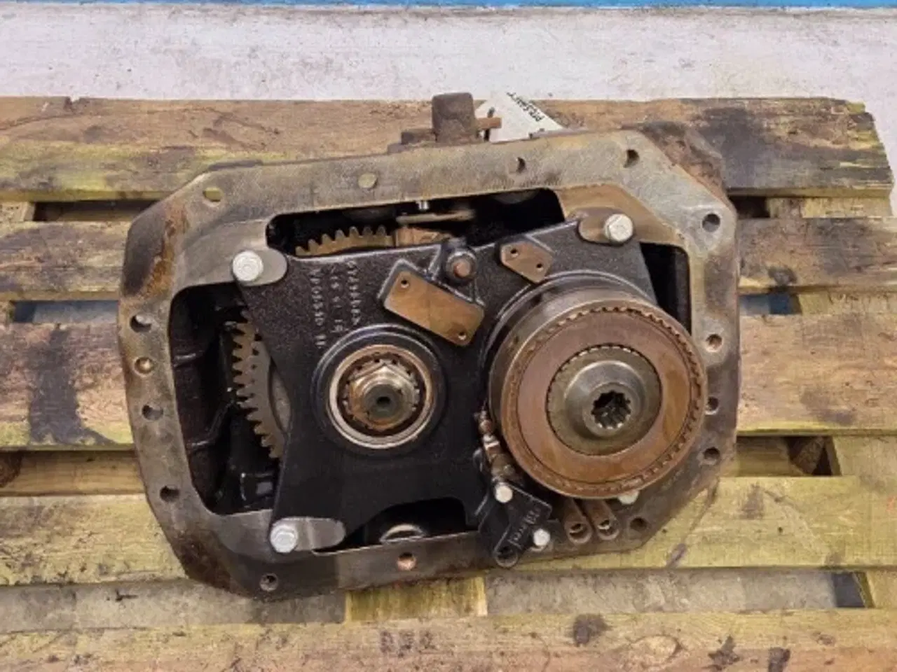 Billede 13 - Case 185  PTO Transmission  47130743