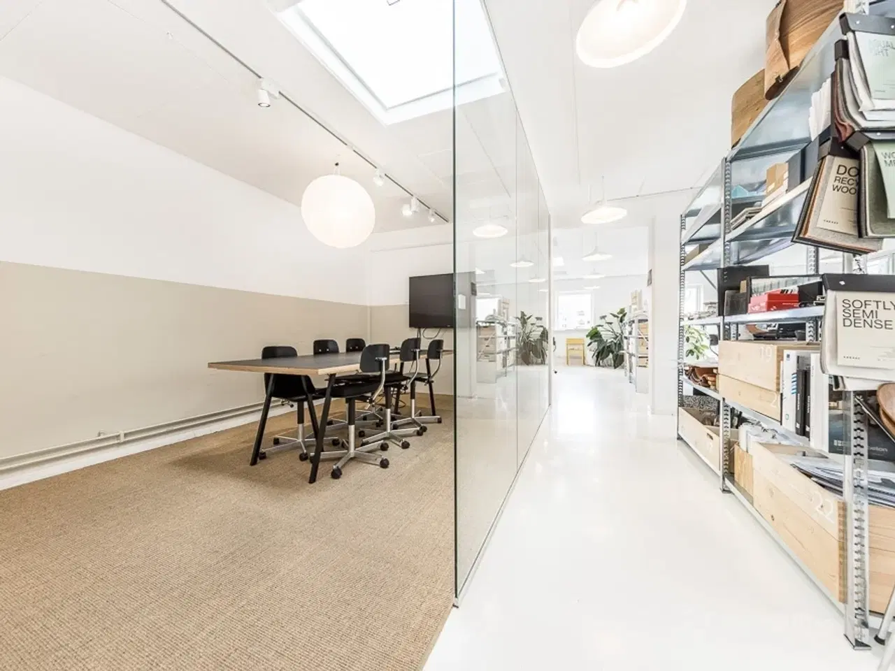 Billede 13 - Indbydende og effektivt kontor i NV