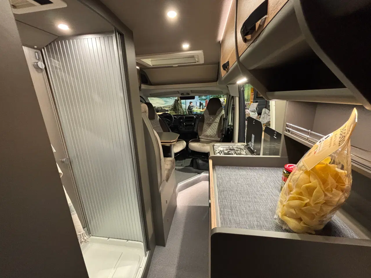 Billede 12 - Bravia 636 med aut. gear og 180 Hk.