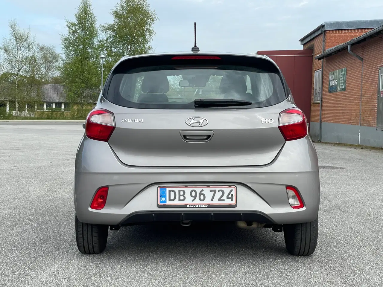 Billede 5 - Hyundai i10 1.0 Essential – Veludstyret, økonomisk