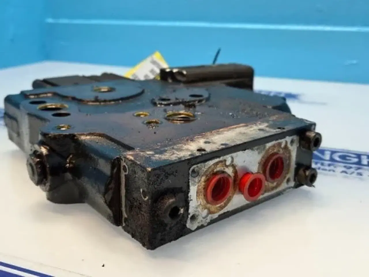 Billede 6 - Case Optum 300 Hydraulikventil 47723760