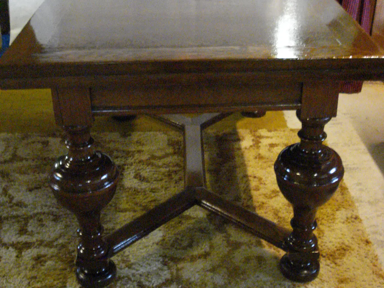 Billede 2 - Antikt egetræsbord med 2 