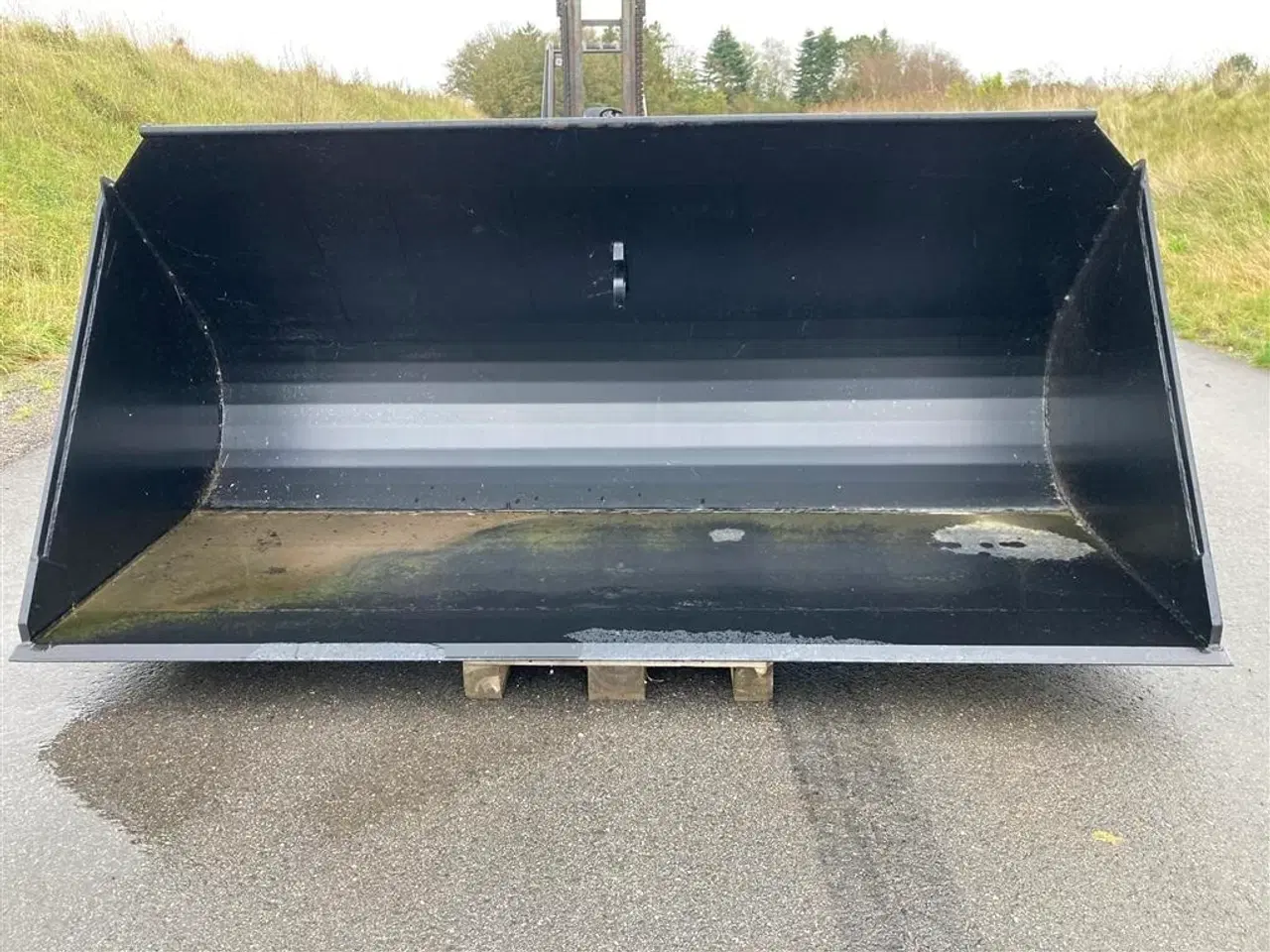Billede 3 - Kirk Volvo kobling Stor Læsseskovl på 3000 cm og indhold på 3100 liter