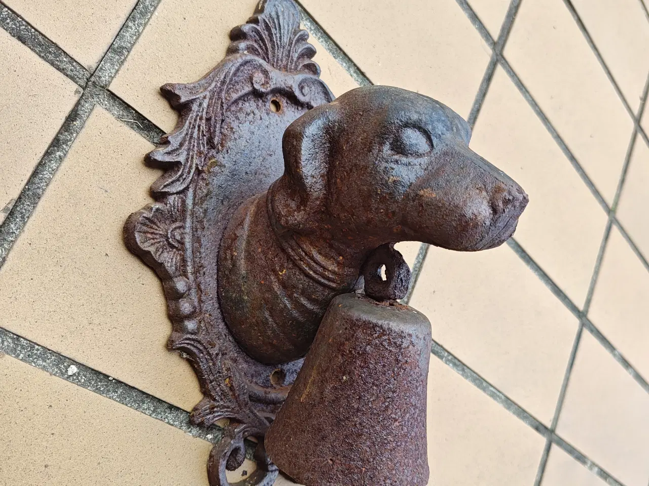 Billede 1 - Støbejerns Hund Klokke