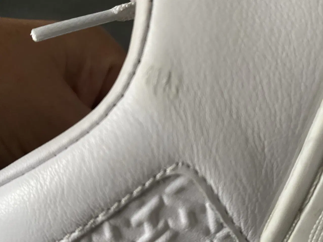 Billede 14 - Super fede sneakers med guld detaljer😍🤗