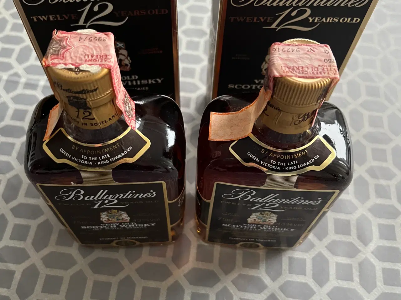 Billede 5 - Ballantines whisky -12 år old 2 flasker