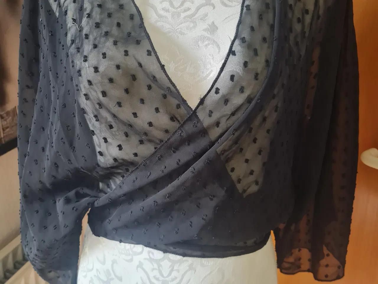 Billede 2 - Bolero fra Shein str 44