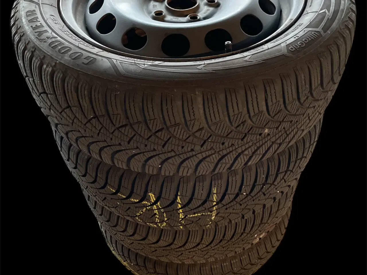 Billede 2 - 16 VW Golf 205/55r16 Ref.841 vinter