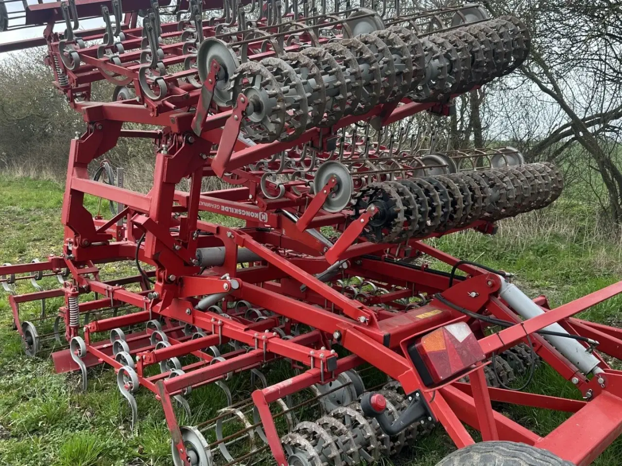 Billede 3 - Kongskilde 7 meter germinator med CROSKILL tromle bagerst. Velegnet til roer, spinat og andre speciel afgrøder.