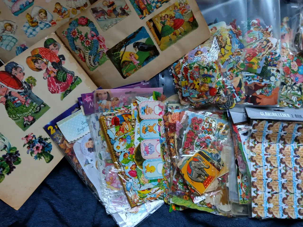 Billede 5 - Kæmpe kæmpe samling af glansbilleder