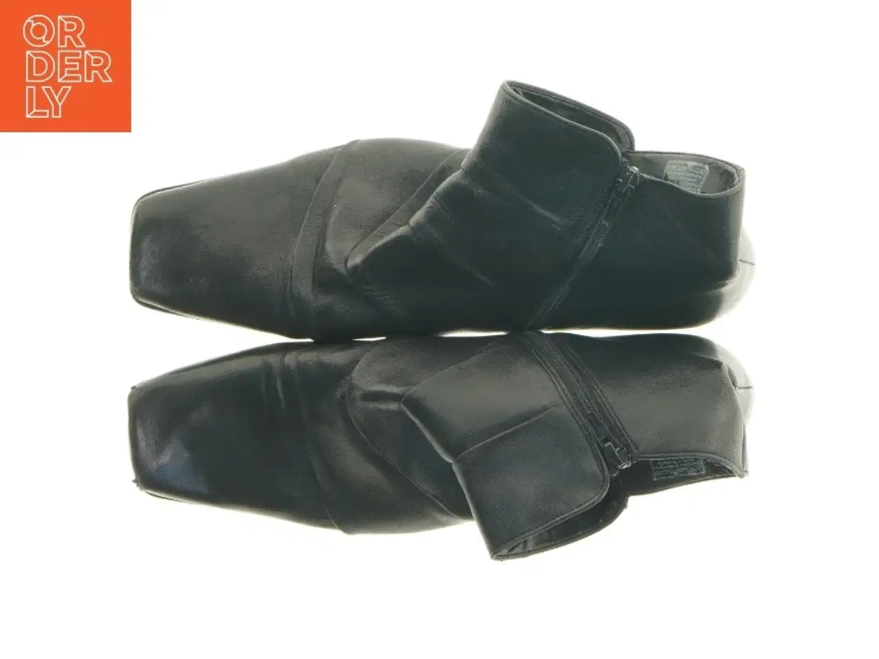 Billede 8 - Sorte ankelstøvler i læder (str. 9)