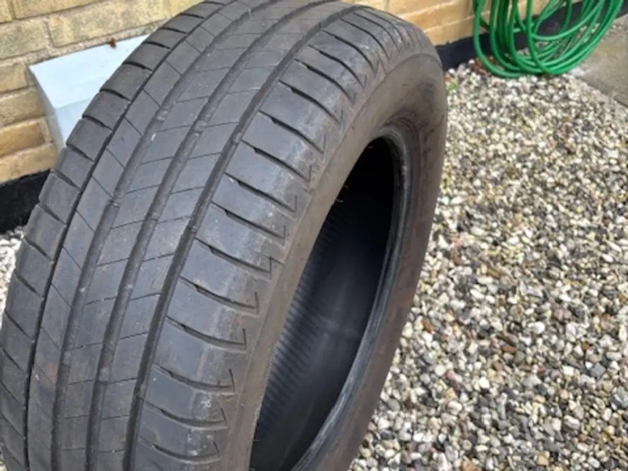 Billede 1 - 4 stk BRIDGESTONE 225/60/R17 Sommerdæk