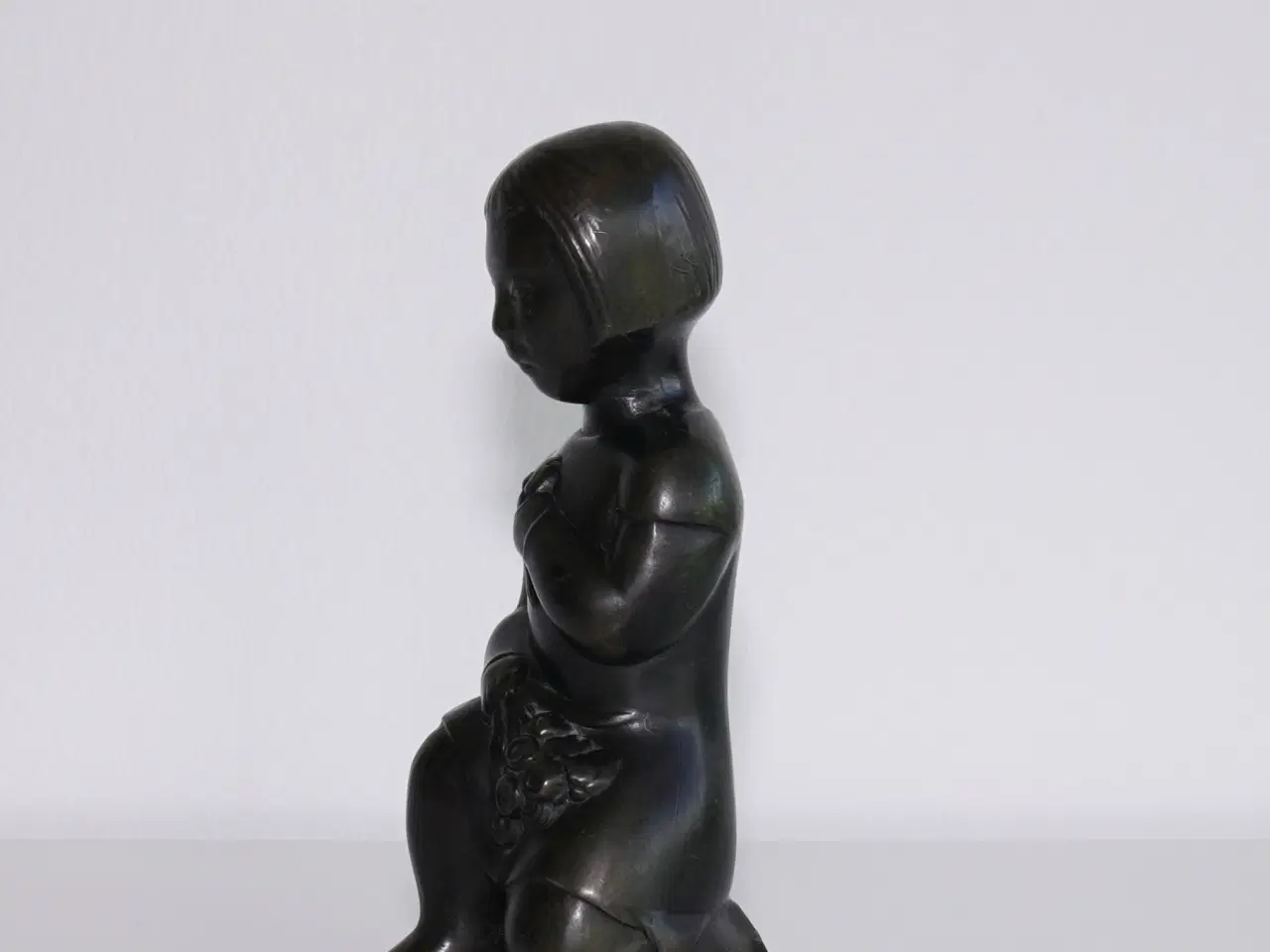 Billede 5 - Ældre figur i massiv patineret bronze fra ca. 1930