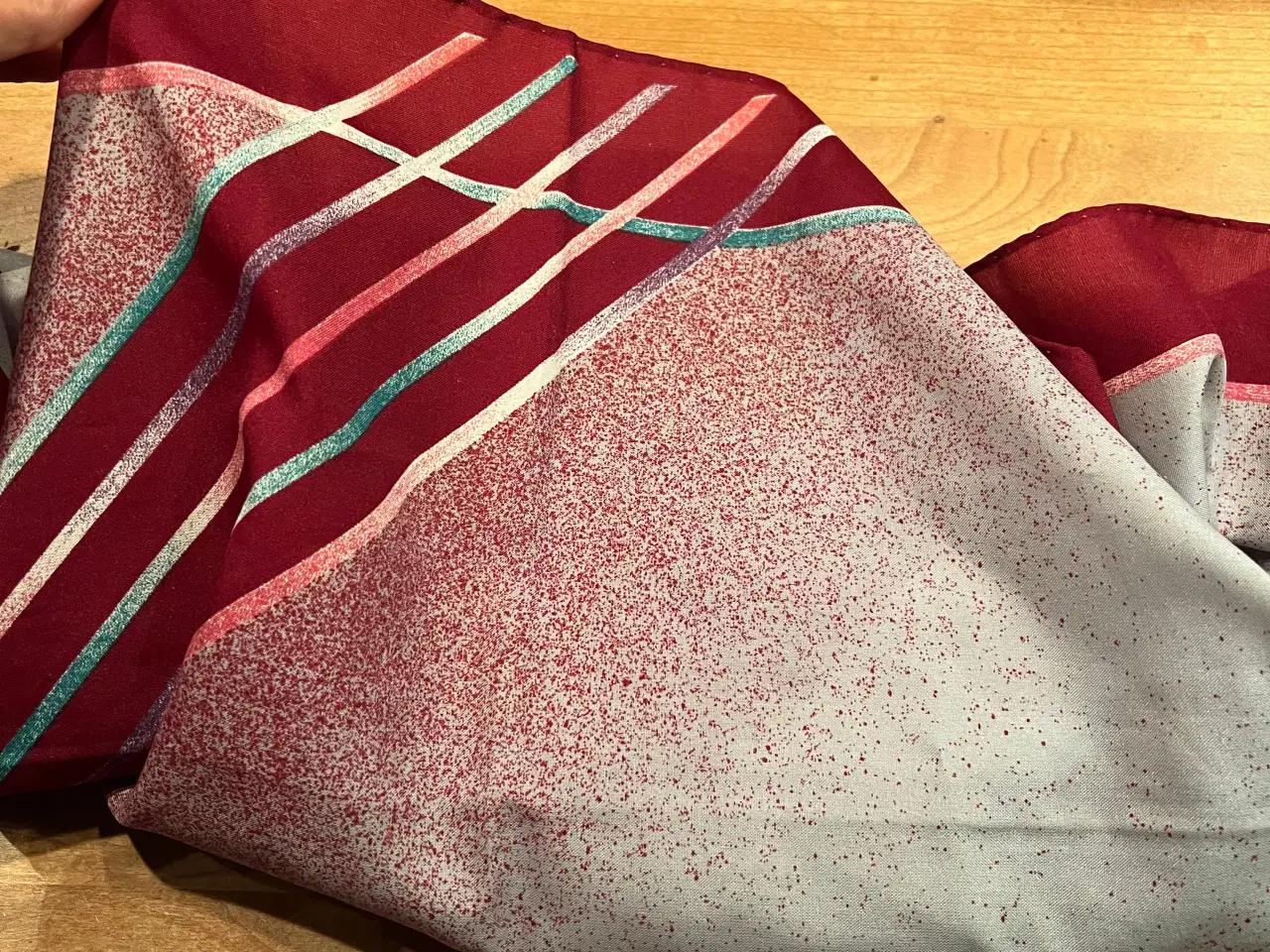Billede 5 - Rigtig flot tørklæde 