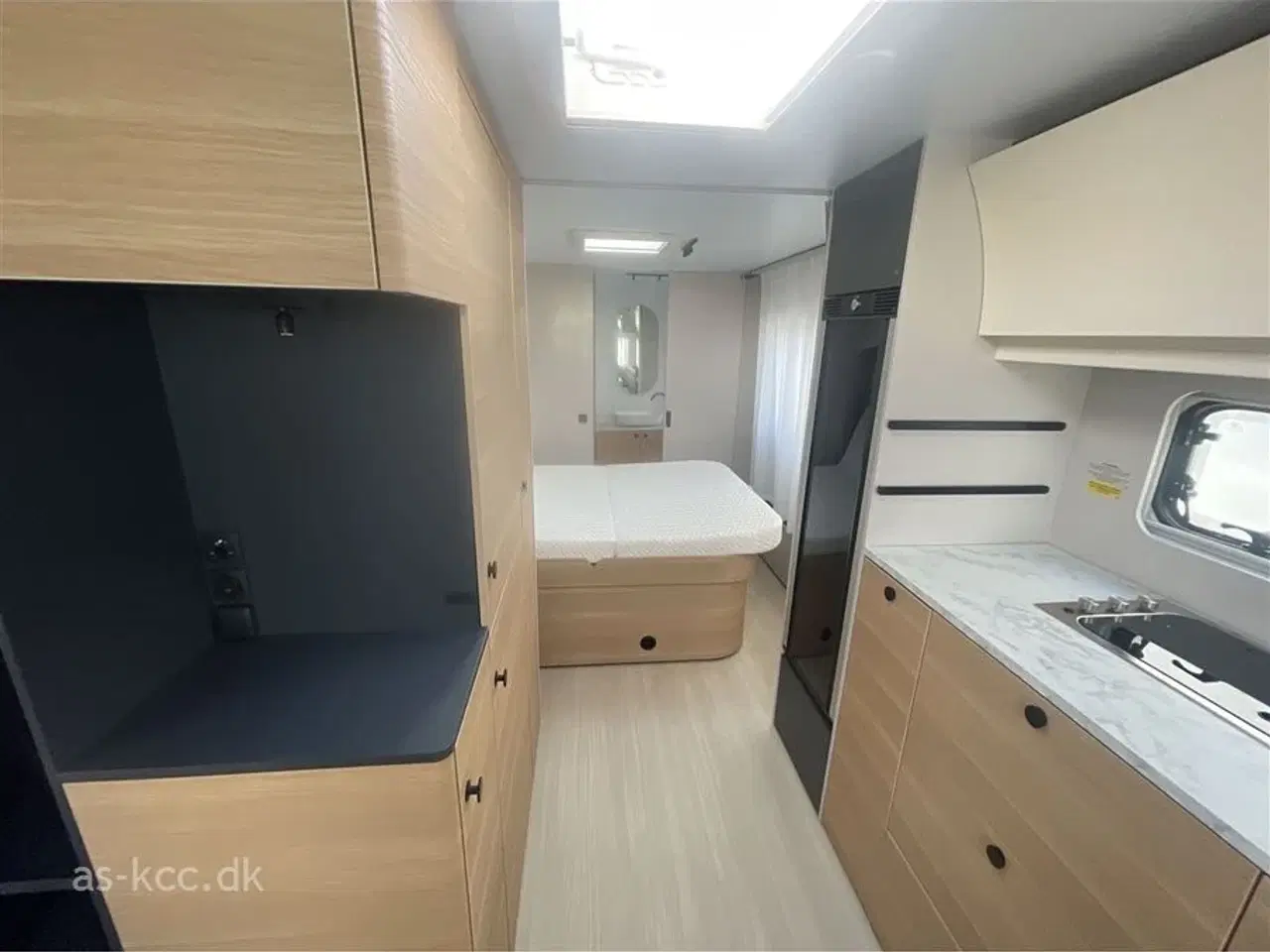 Billede 13 - 2026 - Adria Adora 613 UT   Adria Adora 613 UT årg. 2026 4 sovepladser, 5 siddepladser.