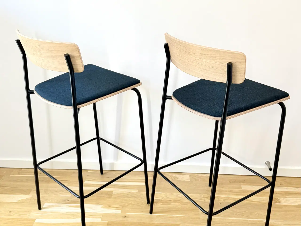 Billede 2 - 2 stk eksklusive TAKT T16 Cross Bar Chair Tube