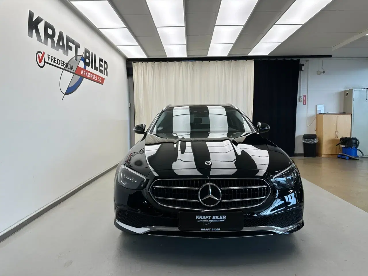 Billede 2 - Mercedes E300 de 2,0 Business stc. aut.