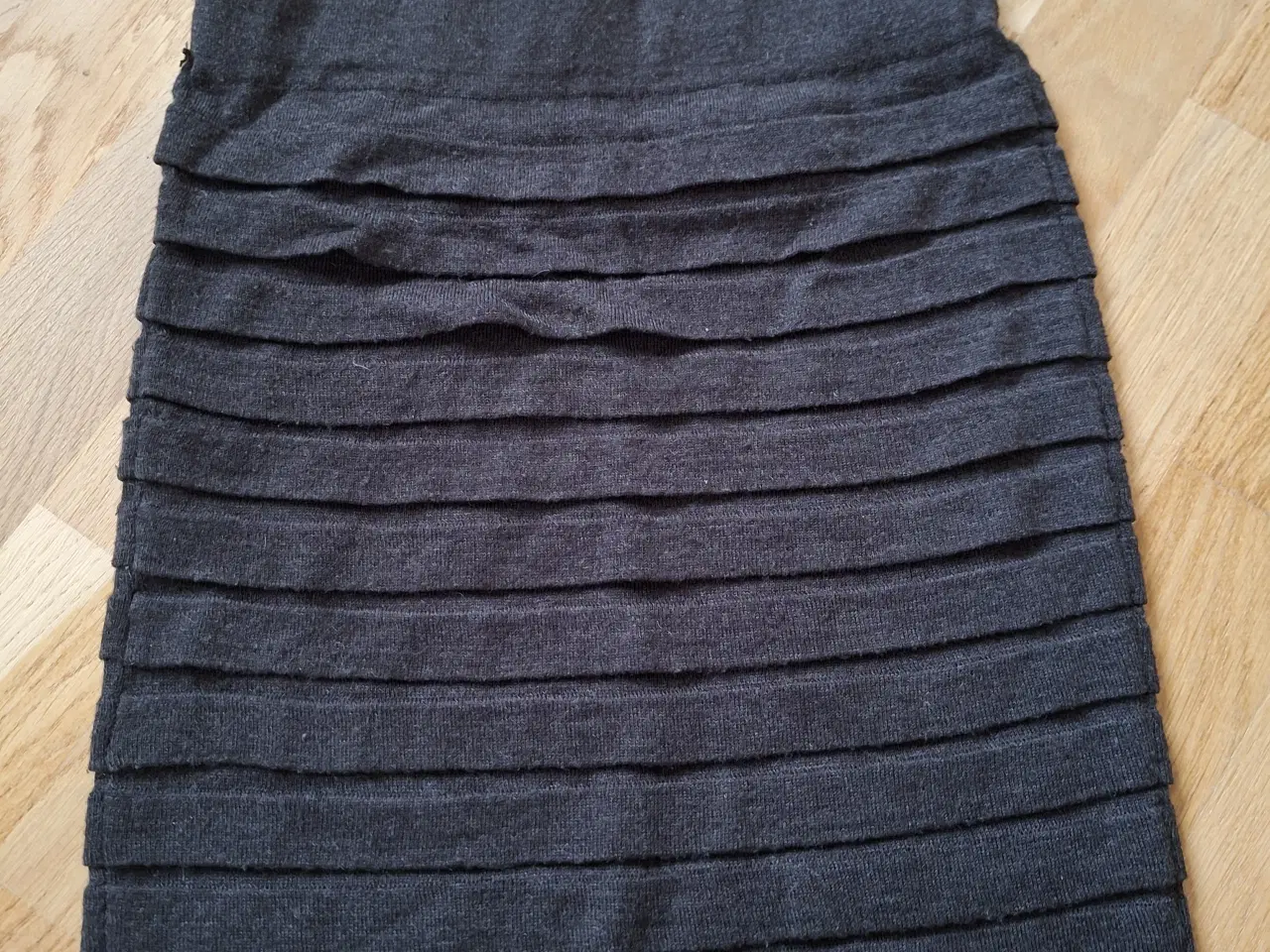 Billede 4 - Nederdel