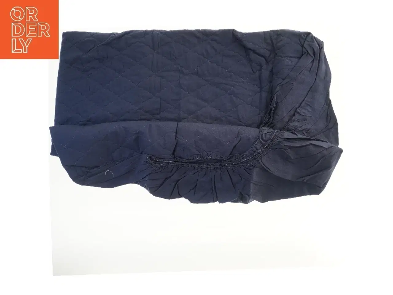 Billede 3 - Quiltet sengetæppe (str. 180x160 cm)