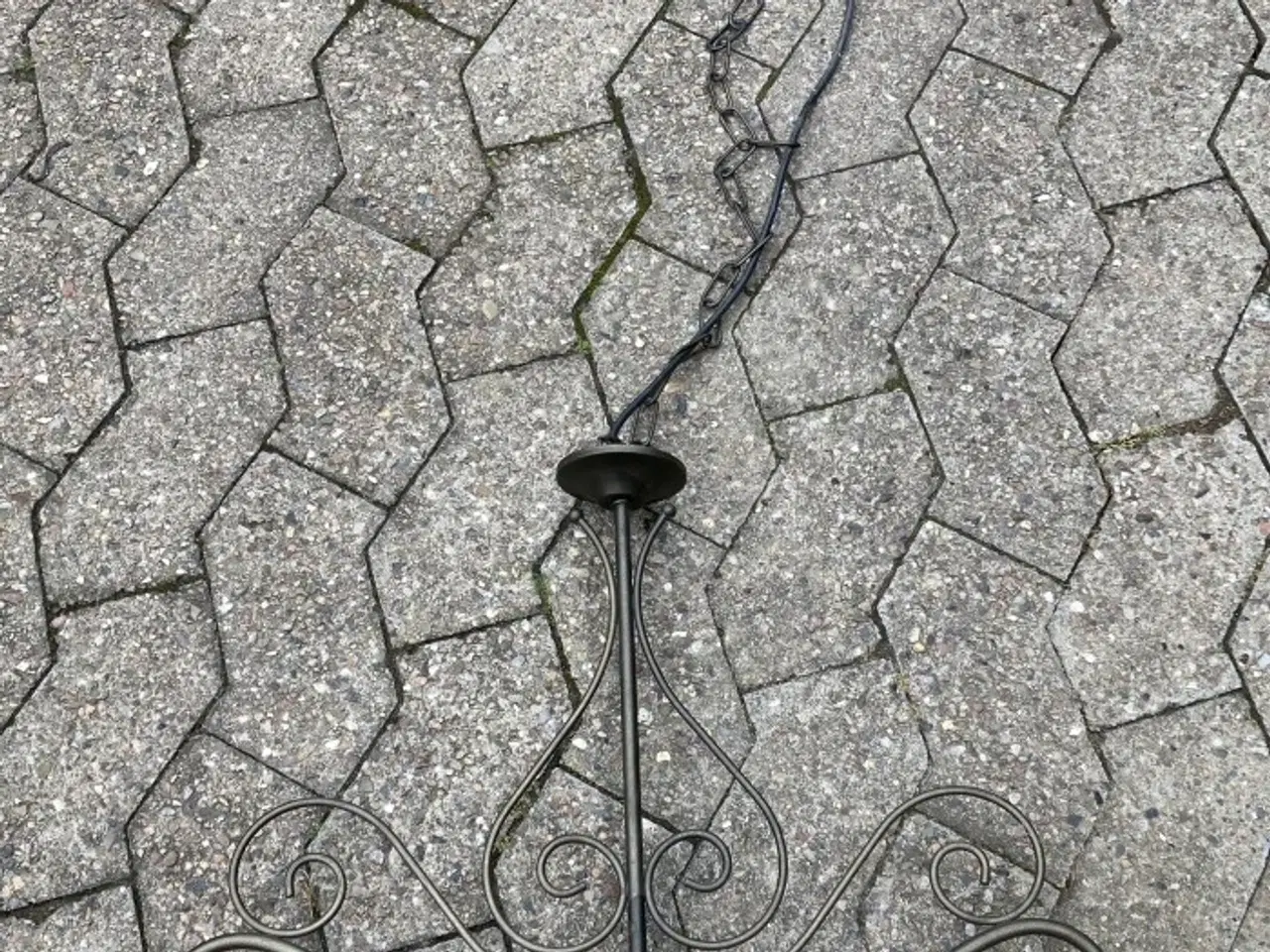 Billede 3 - Flot loftslampe i metal
