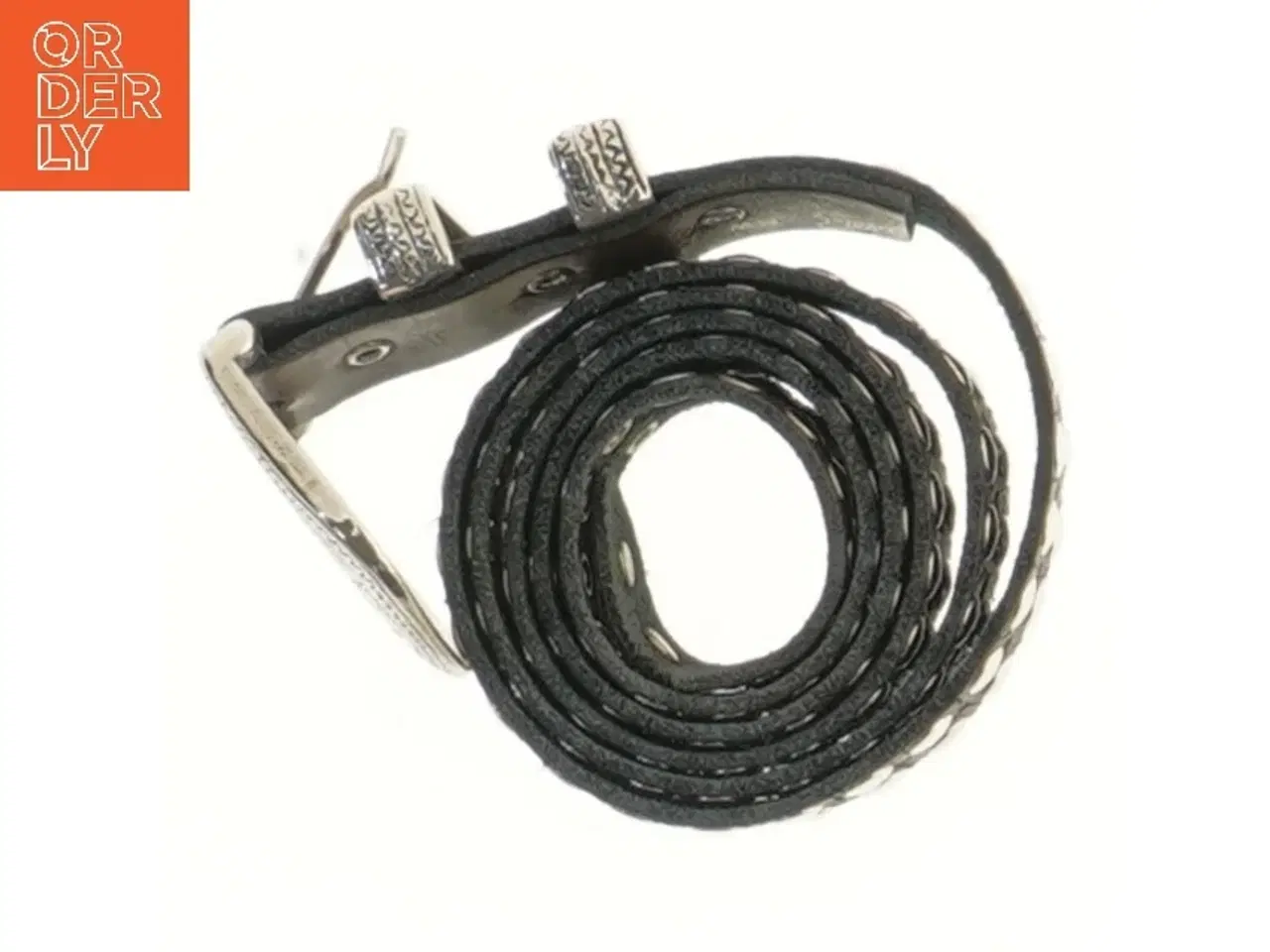 Billede 2 - Bælte med nitter (str. 100 cm)