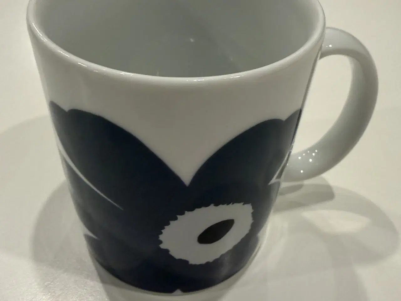 Billede 2 - Marimekko krus 70 kr