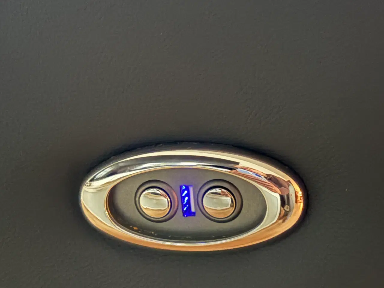 Billede 4 - Sort læder lænestol