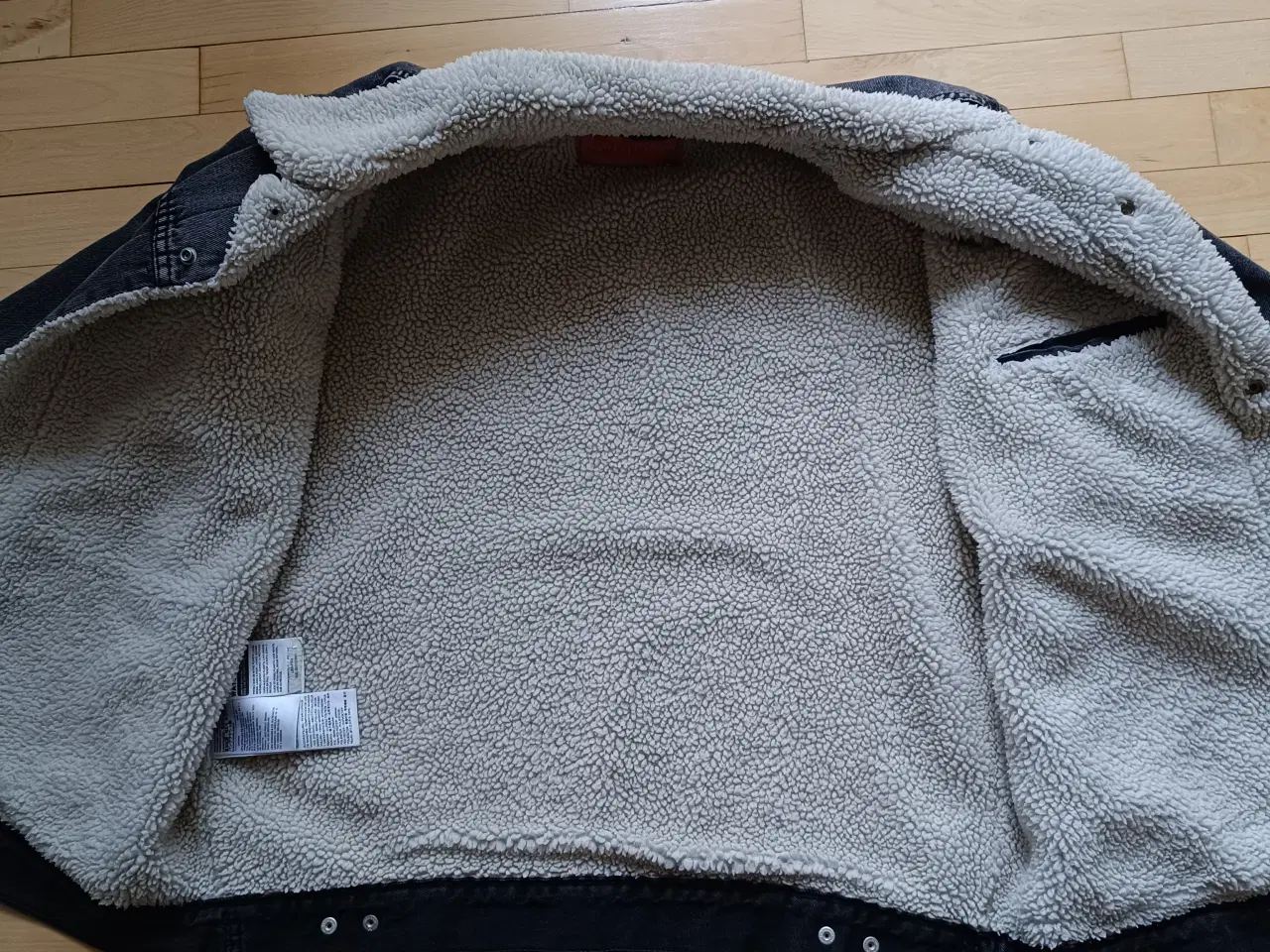 Billede 3 - Levi´s trucker cowboyjakke XL