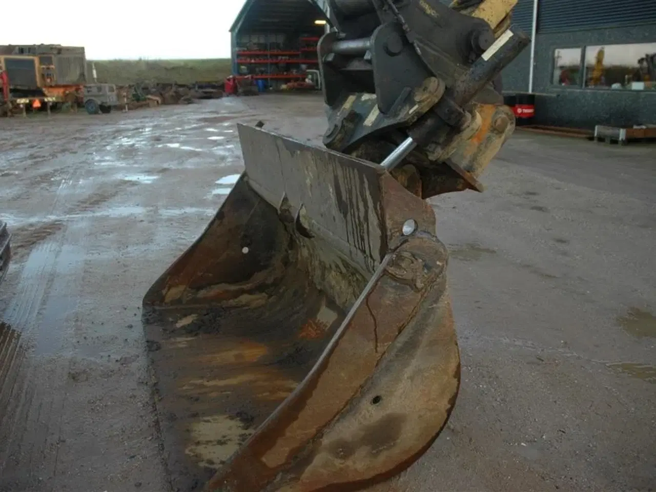 Billede 15 - New Holland E 265 LC