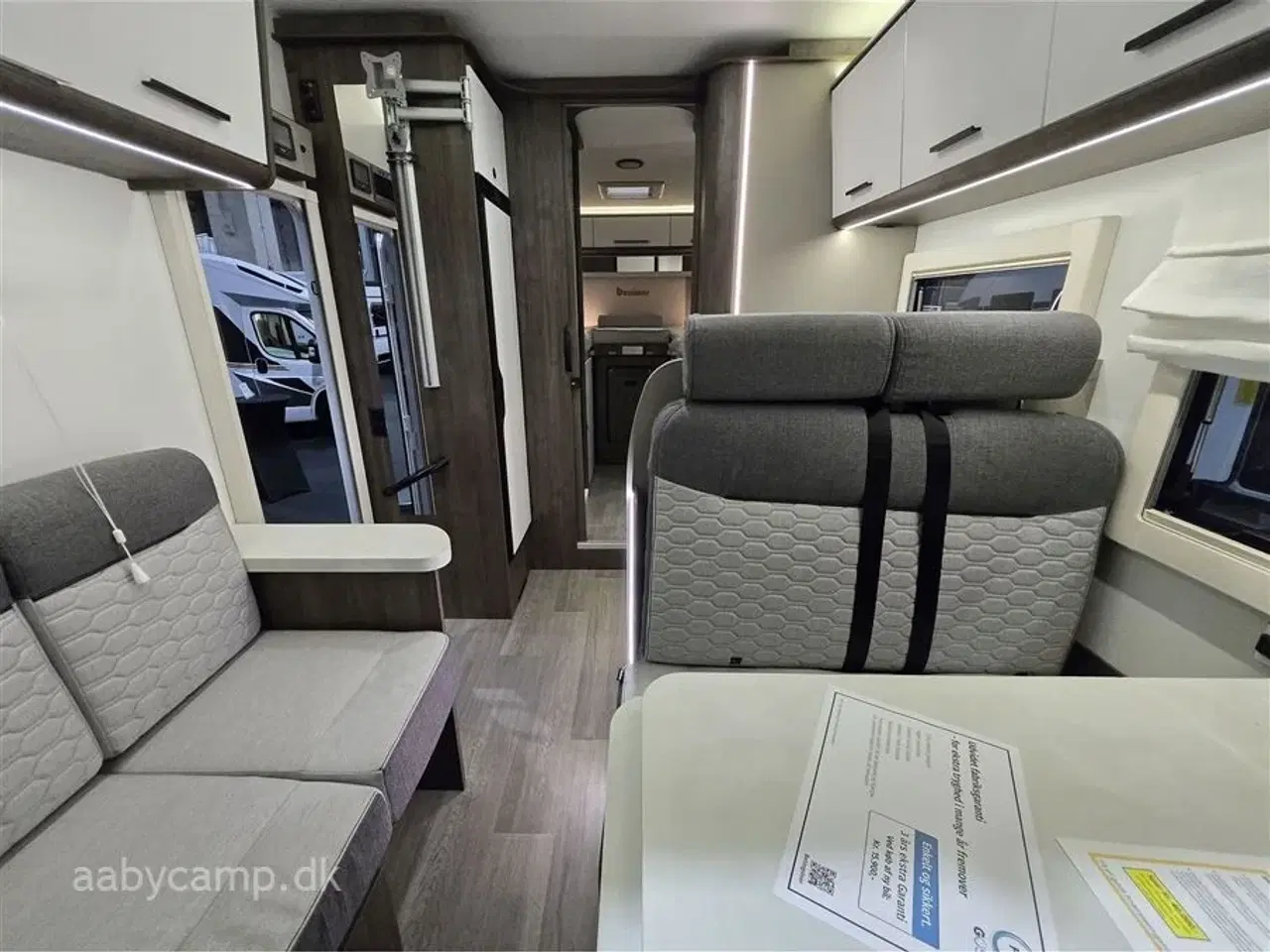 Billede 6 - 2026 - Benimar Sport 363 Den Perfekte Familie Camper med 5 Selepladser. Den Nye 2026 model !!