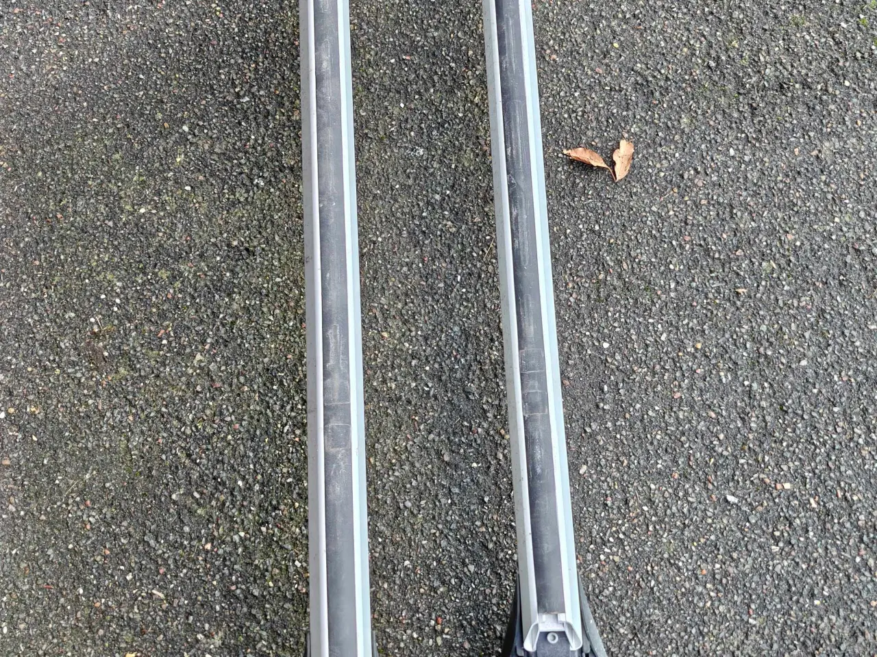 Billede 2 - Tagbøjler til Ford Mondeo st.car. 