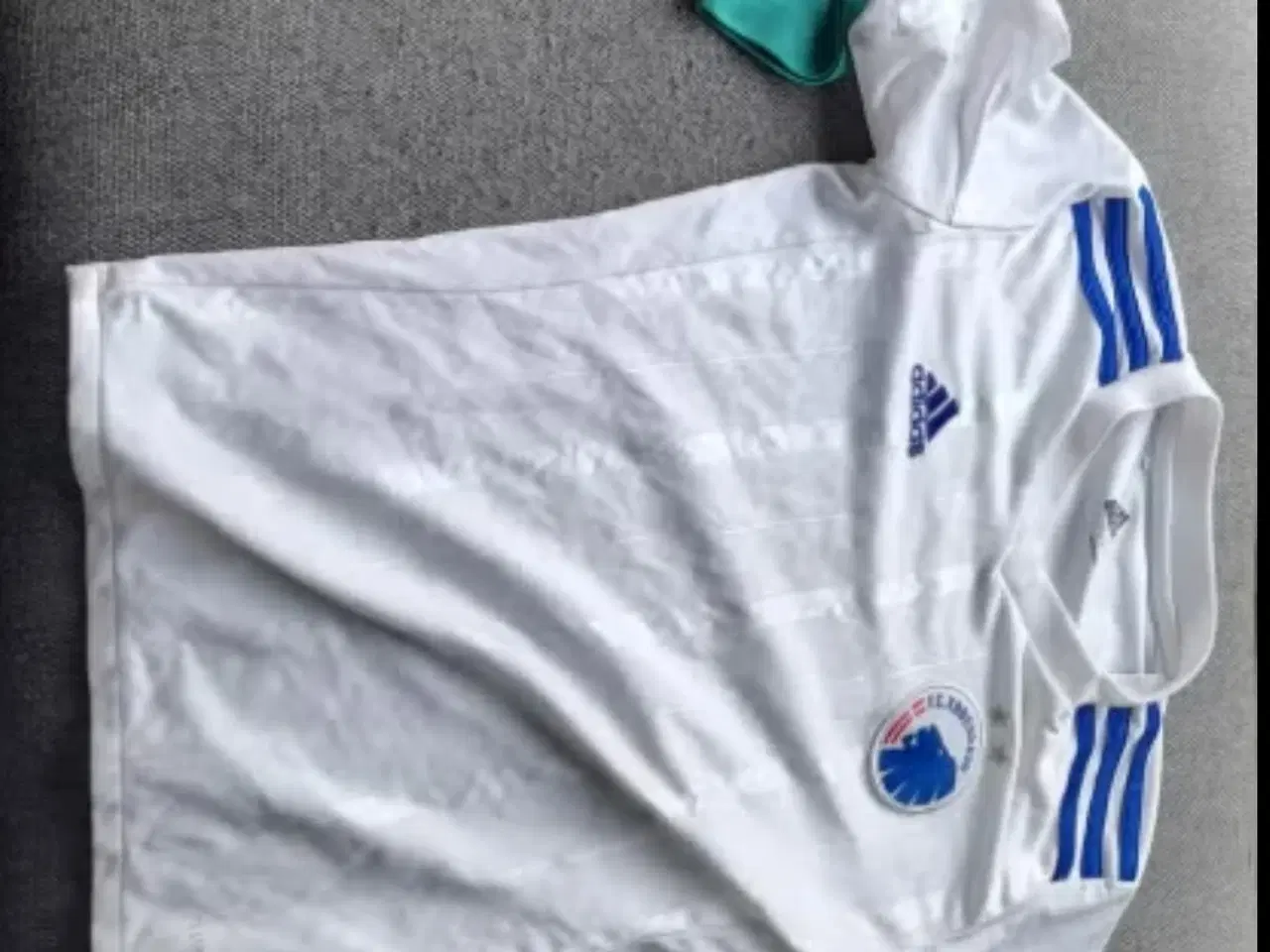 Billede 3 - FCK fodboldtøj og taske