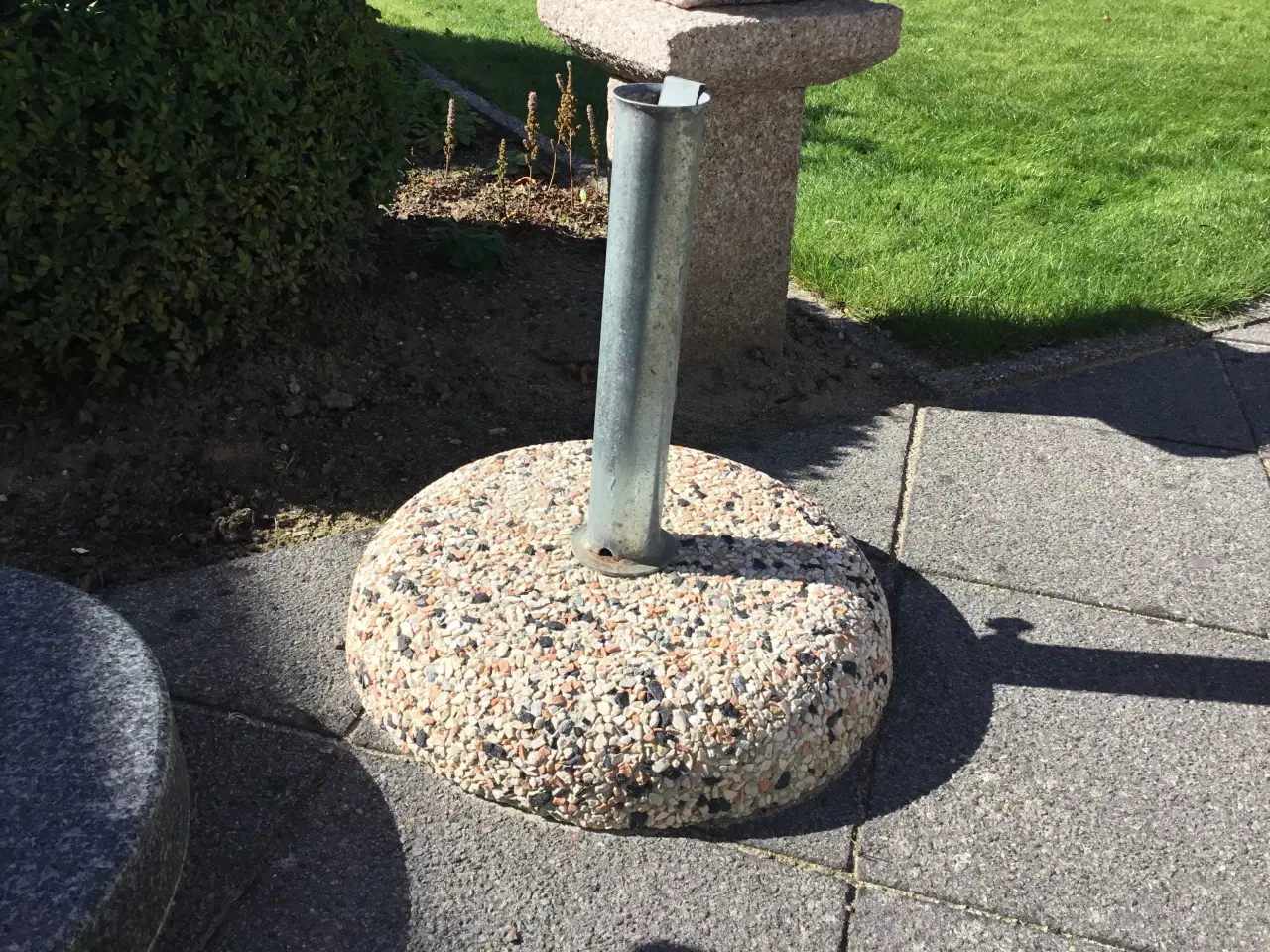 Billede 1 - Parasolfod 41 cm i diameter.