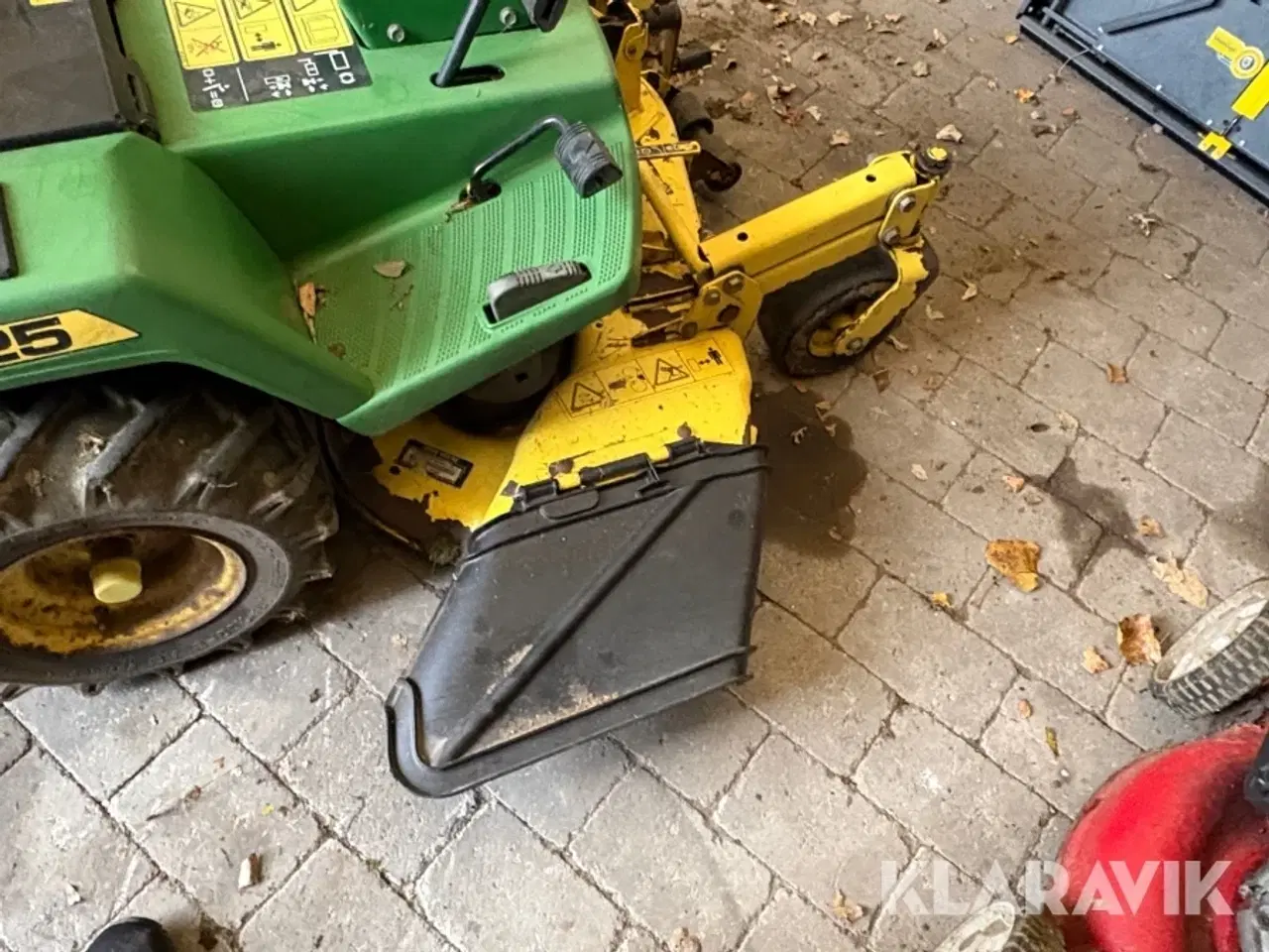 Billede 7 - Græsslåmaskine Johndeere F525