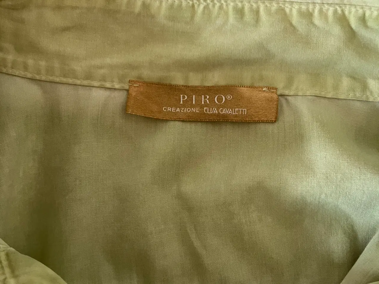 Billede 3 - Farverig grøn skjorte flotte knapper fra PIRO/L