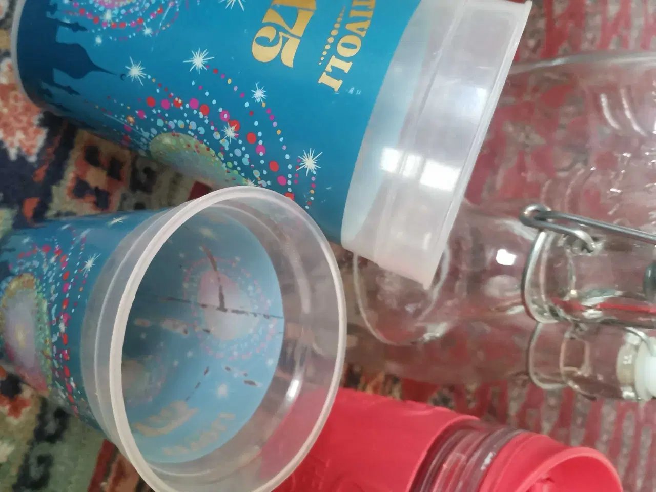 Billede 3 - bodum kop m. låg,vandkarafler, Tivoli 5 kr ialt🌸