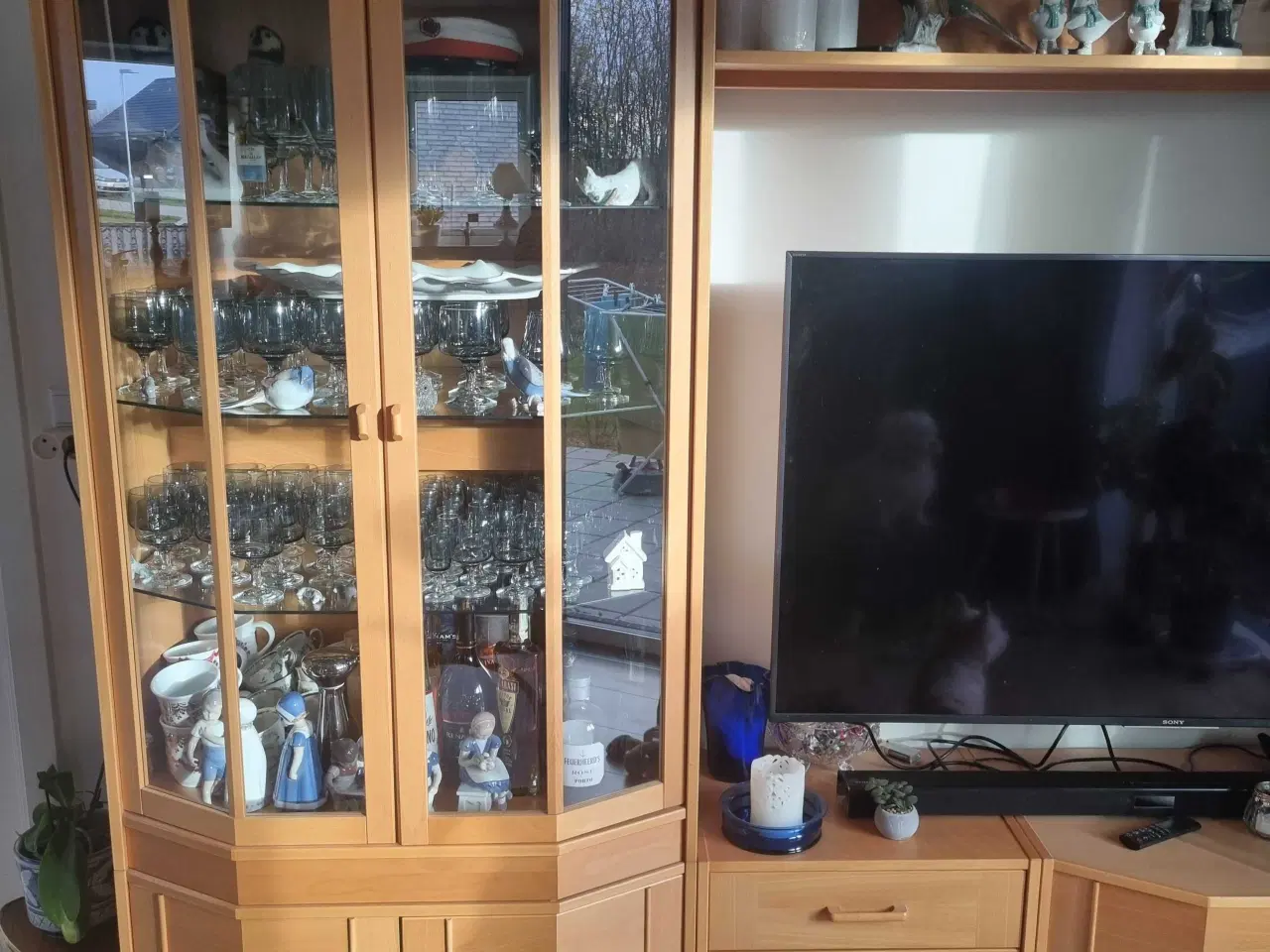 Billede 8 - Vitrine, reol, skab