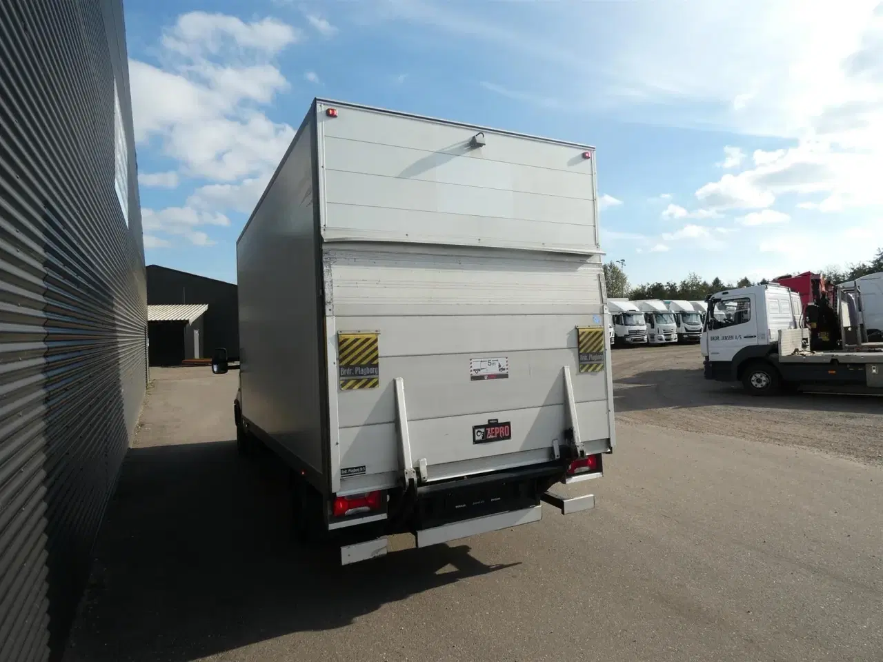 Billede 3 - Iveco Daily 35S16 ALUKASSE/LIFT AG8 2,3 D Hi-Matic 156HK Ladv./Chas. Aut.