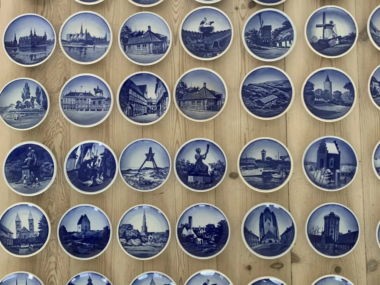 Billede 2 - Platter 92 stk. Flotte motiver i Danmark 