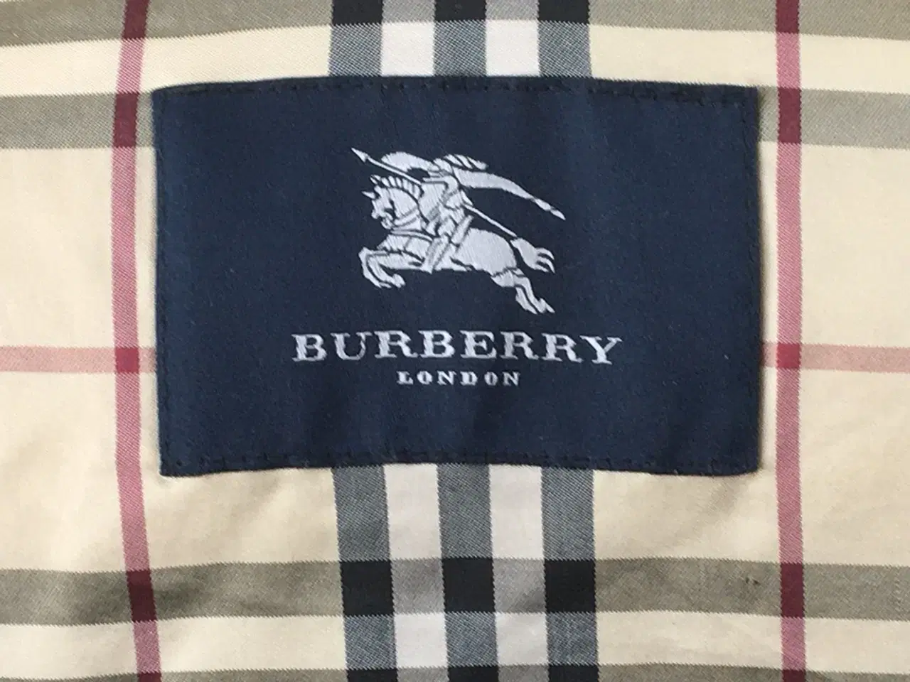 Billede 7 - Burberry, Jakke, str 46