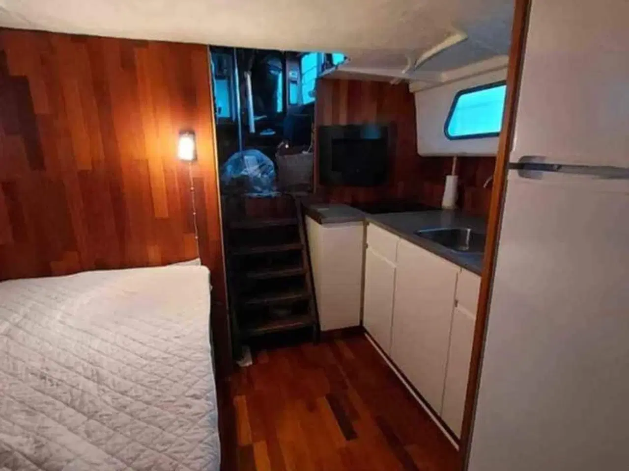 Billede 11 - motorbåd, sommerhus, bo båd, hyggebåd,