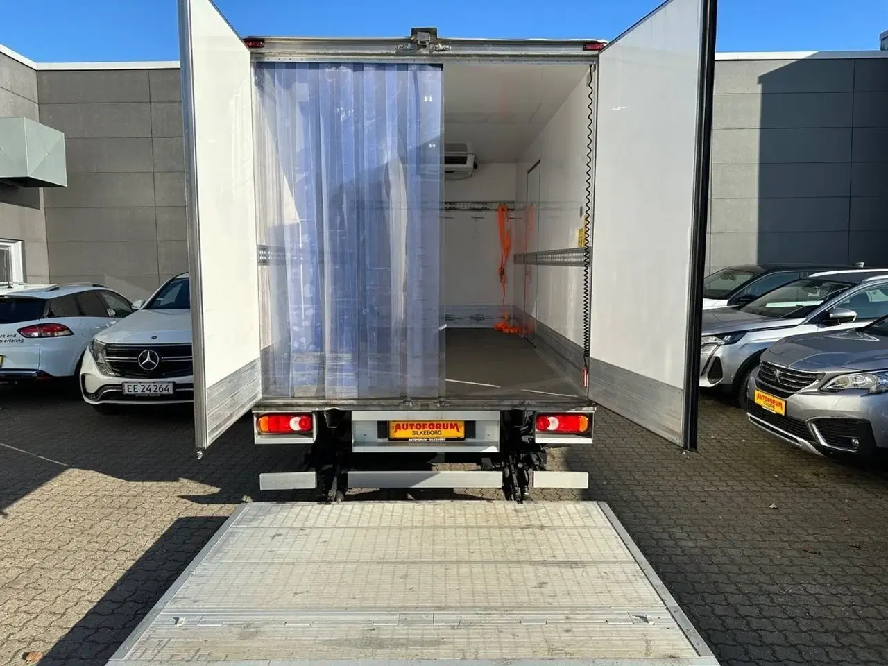 Billede 12 - Citroën Jumper 35+ 2,2 BlueHDi 165 Alukasse m/køl/lift L3