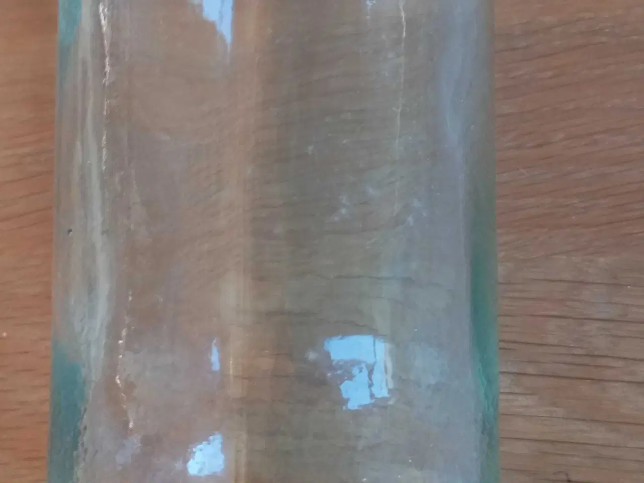 Billede 6 - Skæv flaske. Snapseflaske