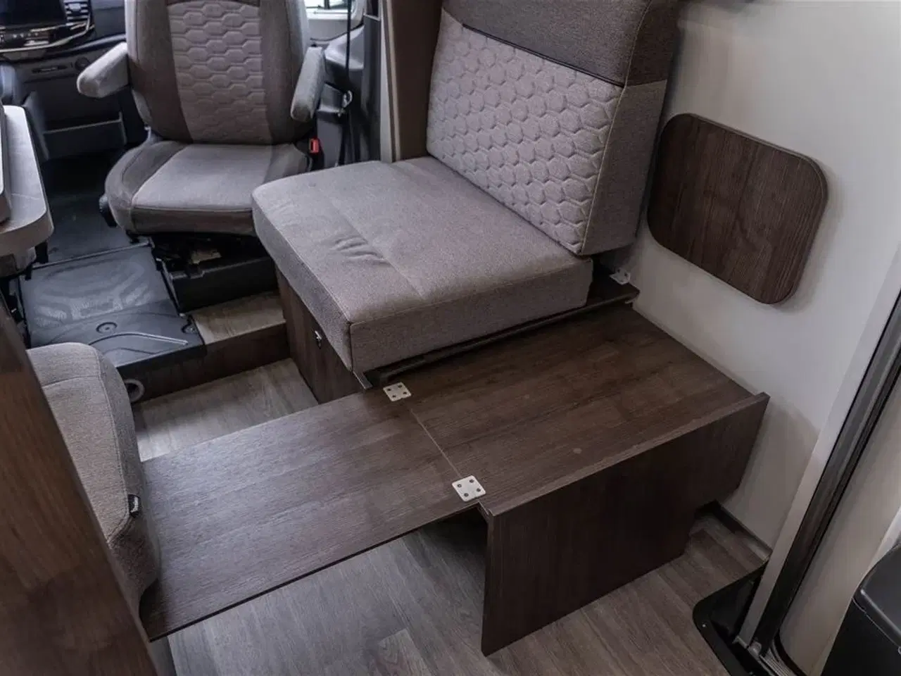 Billede 17 - 2025 - Benimar Tessoro 463 NK   Populær enkeltsengscamper