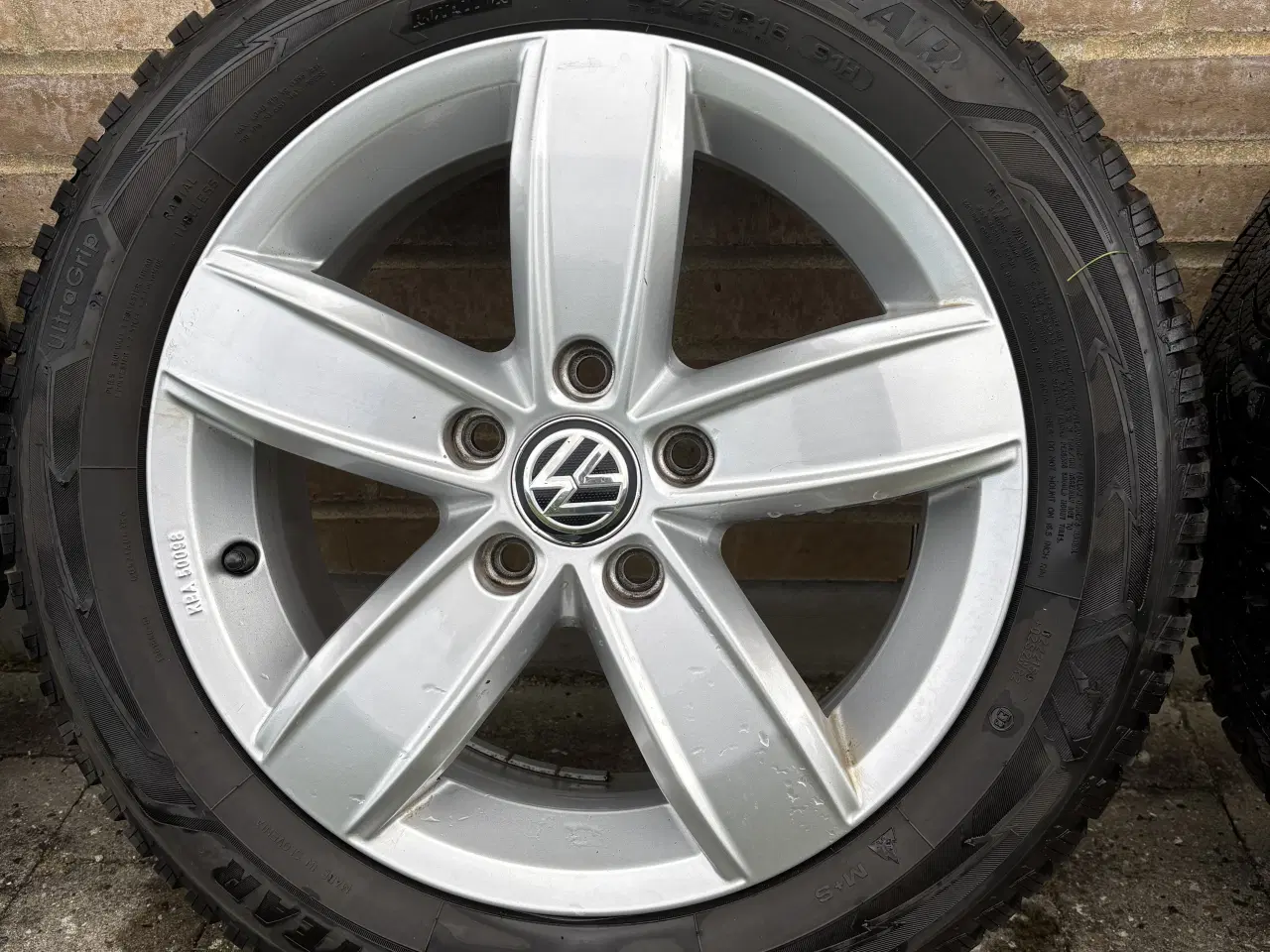 Billede 2 - Originale 16`` VW Golf 7 vinterhjul - Corvara 