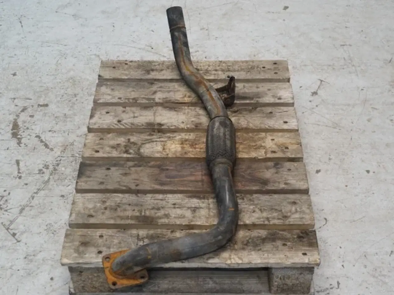 Billede 8 - Case 525 Farmlift Udstødningsrør 47689037
